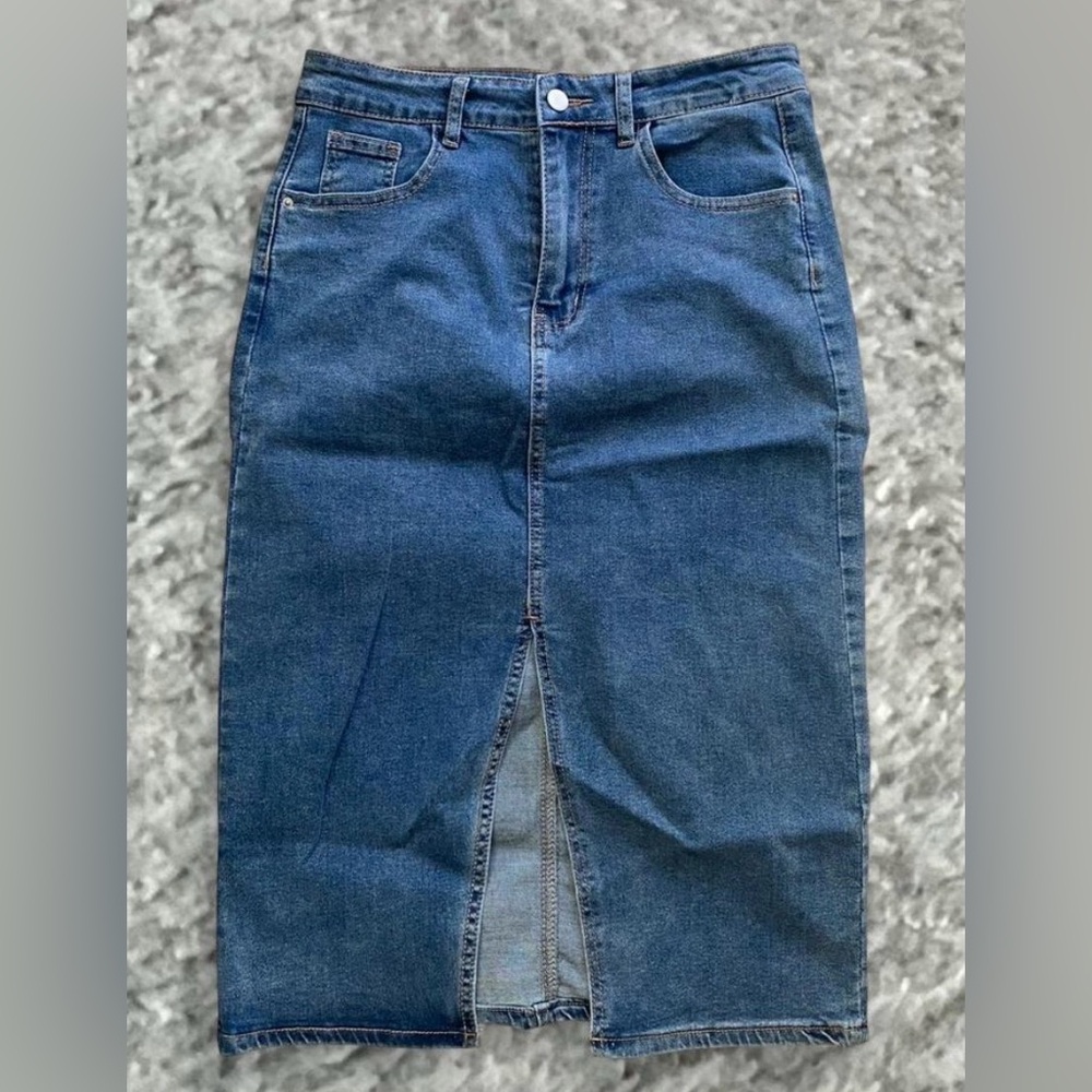 Classic High-Waist Denim Midi Skirt - Blue